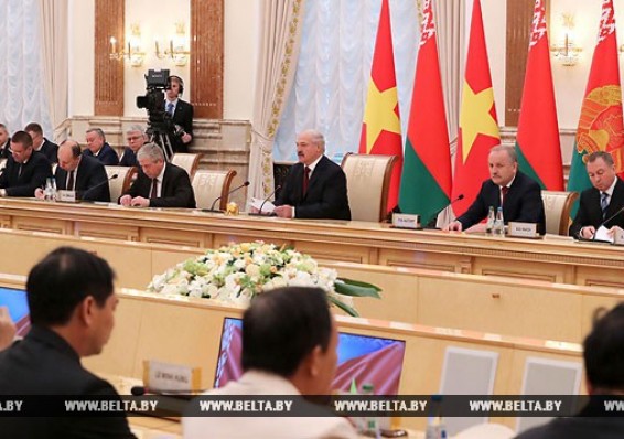 Лукашенко: Рассматриваем Вьетнам как плацдарм для нашего закрепления в Юго-Восточной Азии