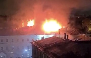 В Москве произошел масштабный пожар в общежитии Военного университета