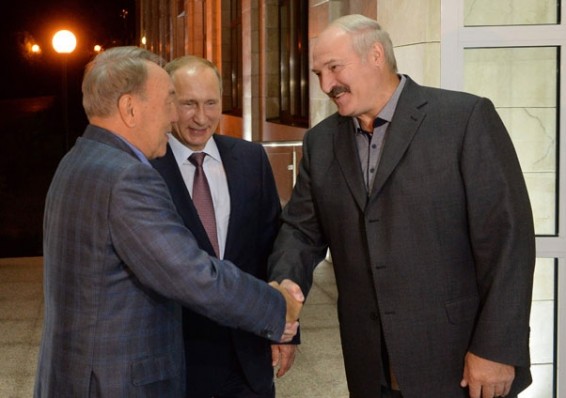 Лукашенко встретился в Сочи с Путиным и Назарбаевым в неформальном формате