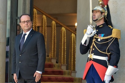 Олланд заявил о причастности ИГ к терактам в Париже