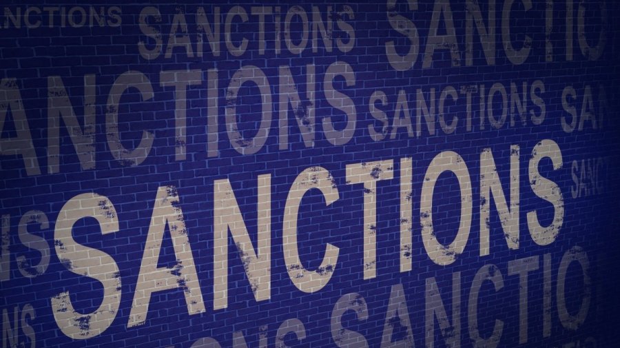 СМИ: в пятом пакете санкций деревообработка, пять банков и Белтелеком