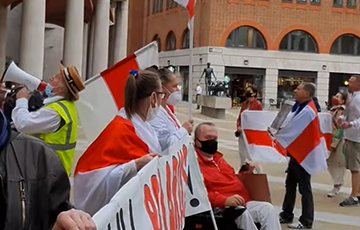 Британцы и беларусы протестуют против «кровавых облигаций»