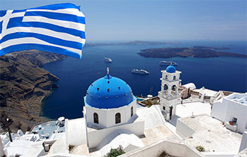 Греция готова принимать туристов почти из 30 стран
