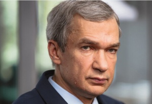 Латушко: в Беларуси будут уволены 30 дипломатов