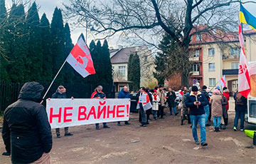 Белорусы Белостока продолжают акции в поддержку Украины
