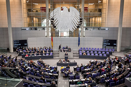 Немецкий парламент одобрил военную кампанию против ИГ в Сирии