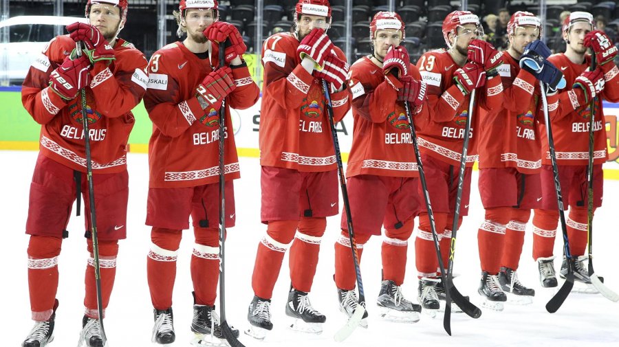 Сборная Беларуси по хоккею примет участие в ЧМ-2021, несмотря на его перенос из Беларуси