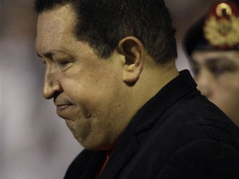Чавес вернулся в Венесуэлу после операции