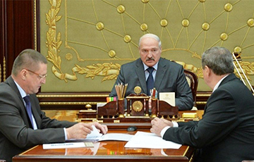 Почему Лукашенко реабилитировал уволенных чиновников?