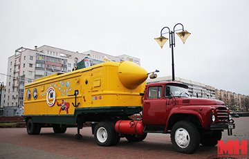 В Минске открылся передвижной музей — подводная лодка