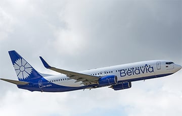 Над минским аэропортом кружил Boeing «Белавиа»