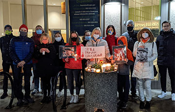 Белорусы США вышли на митинги в память о Романе Бондаренко