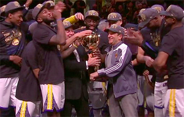 Клуб «Голден Стэйт Уорриорз» в шестой раз стал чемпионом НБА