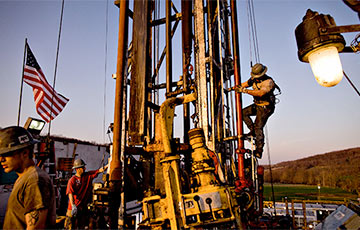 В США задумались над снижением добычи нефти
