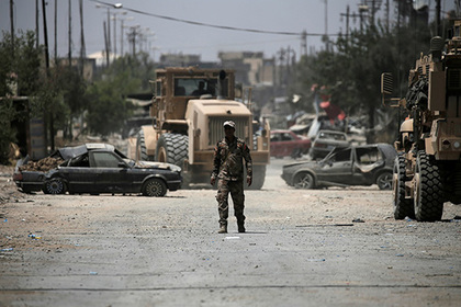 Иракская армия заявила о полном окружении боевиков ИГ в центре Мосула