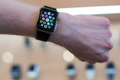 Названы сроки начала свободной продажи Apple Watch в магазинах