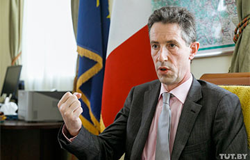 Посол Франции раскритиковал белорусские власти за аресты «тунеядцев»