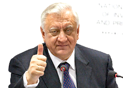 Мясникович позвал Грузию в СНГ