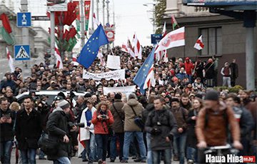 Массовое шествие против фальсификации выборов в Беларуси