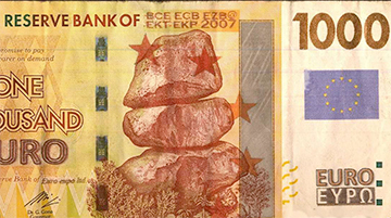 Гродненец менял в банке 1000 евро, а это оказались 1000 долларов Зимбабве