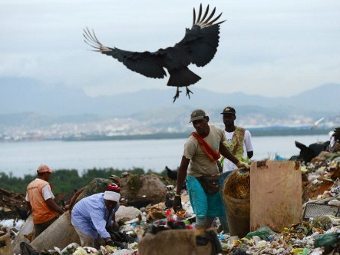 Закрылась крупнейшая в Южной Америке мусорная свалка