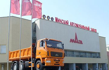 Продажи МАЗов в России упали на треть