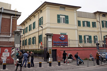 Больница Ватикана потратила выделенные на детей деньги на апартаменты кардинала