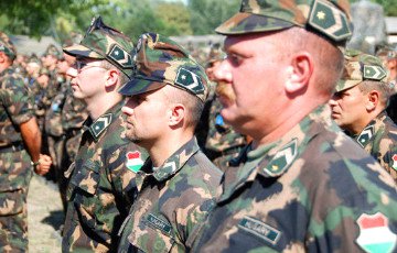 Венгрия стягивает на границу с Хорватией войска