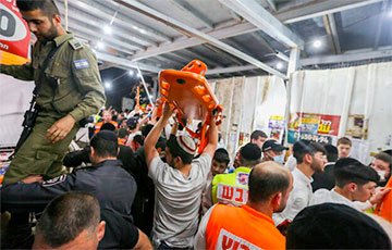 В Израиле более 40 человек погибли при обрушении трибун на празднике
