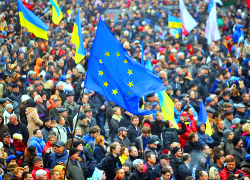 Украинцы жертвовали на Евромайдан 400 тысяч гривен в сутки