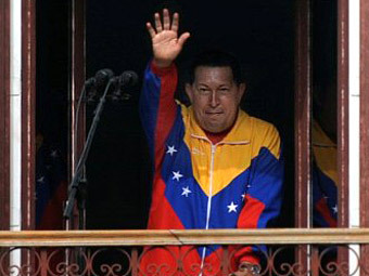 Чавес вернулся на родину после курса химиотерапии на Кубе
