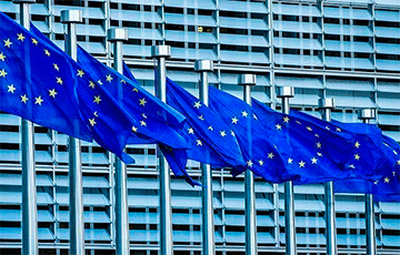 Европейская комиссия готовит остановку визового кодекса ЕС для людей, связанных с режимом Лукашенко
