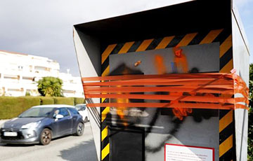 «Желтые жилеты» вывели из строя 60% дорожных камер во Франции