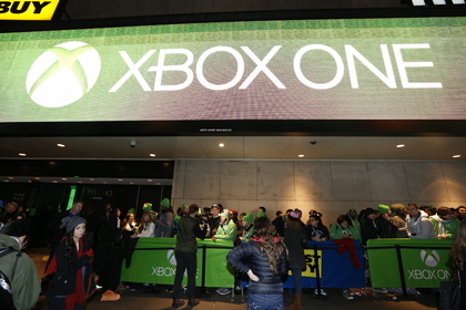Microsoft анонсировала ограниченную серию белых Xbox One
