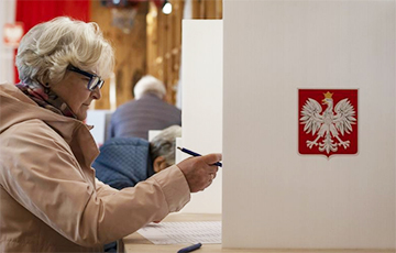 Экзит-полл: на выборах в Польше лидирует партия Ярослава Качиньского