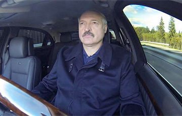 Милиция «не заметила», как Лукашенко нарушил ПДД