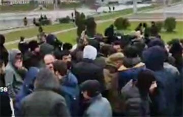 Мигранты заполонили Минск: видеофакты