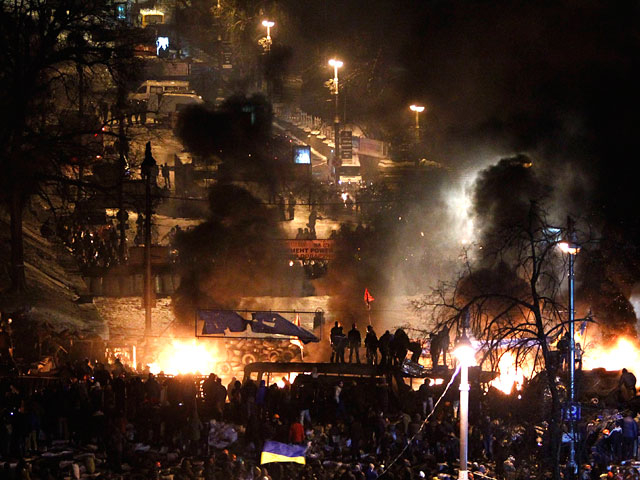 Новые столкновения в Киеве (Видео, онлайн)