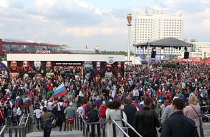 Более 210 тысяч человек праздновали закрытие ЧМ-2014 на улицах Минска