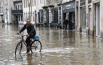 Сильные наводнения накрыли юг Франции: эвакуировали людей