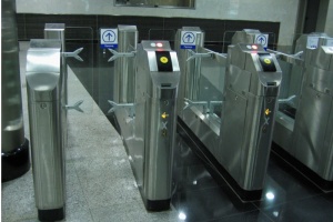 Новые станции минского метро оборудовали для приема бесконтактной оплаты