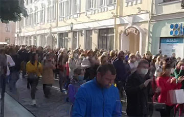 «Это наш город»: сотни жителей Гродно вышли на протест