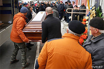 Солигорск прощается с погибшими в шахте горняками