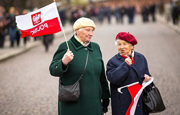 Польским пенсионерам создают подушку безопасности