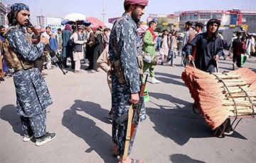 Афганцы вышли на антипакистанский марш в Кабуле