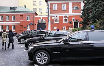 BBC: Кремлевские автобазы недоплачивают водителям за переработки