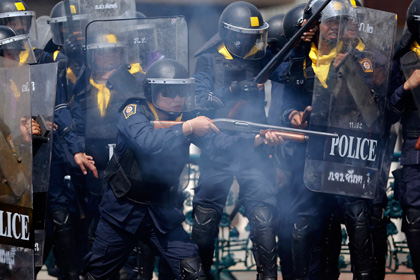 Таиландскому правительству запретили применять силу против демонстрантов