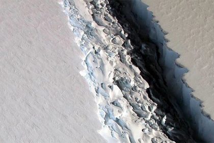 В Антарктиде обнаружили новую гигантскую трещину