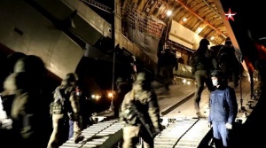 Российские миротворцы вылетели в Карабах
