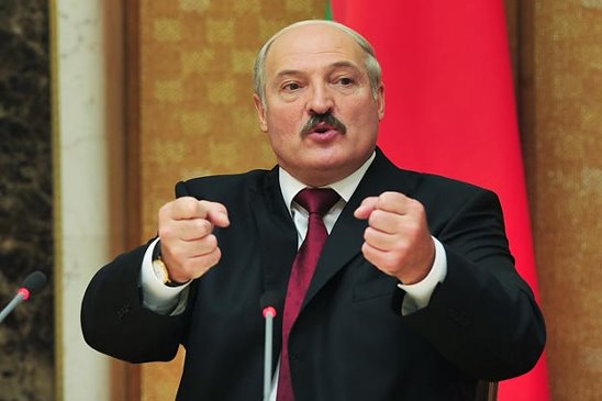 Лукашенко потребовал прекратить снос деревьев и прислушаться к населению